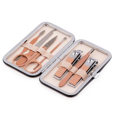 Zestaw akcesoriów kosmetycznych do manicure 7 szt. w etui